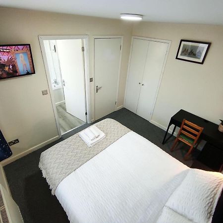 Osney Willow Studio Flat - Self Contained Studio Flat อ็อกซ์ฟอร์ด ภายนอก รูปภาพ